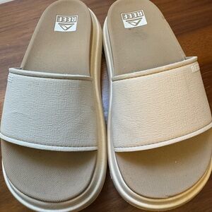 Reef Cream/Beige Slide Sandals Women’s Sz 6